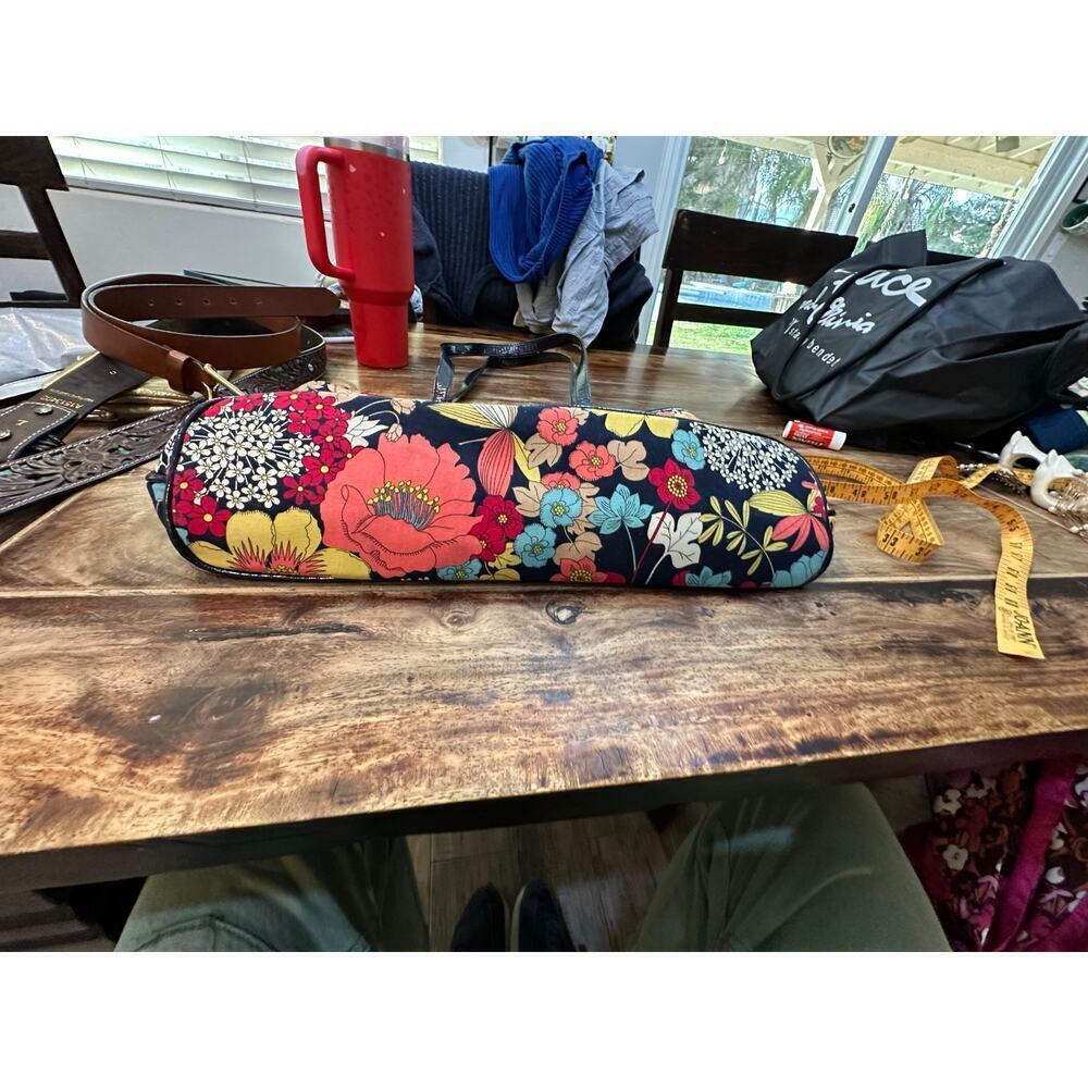 Vera Bradley Women's Multicolor Retired Flower Shower Print Shoulder Bag Purse - Picture 4 of 8